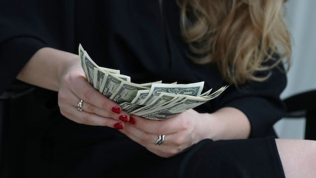 Euro: a cuánto cerró la cotización este lunes 9 de febrero