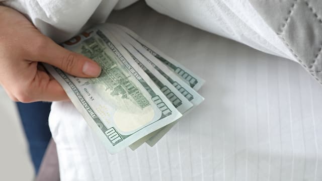 Dólar oficial: cómo cerró su cotización HOY viernes 17 de abril