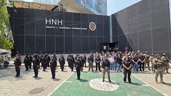 Fuerza bruta | El Gobierno acorrala a comerciantes en operativos con el IMPI a quienes venden productos piratas