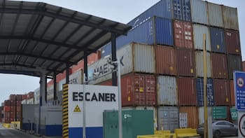 Aduanas capacita a funcionarios portuarios y suma tecnología para enfrentamiento de drogas sintéticas