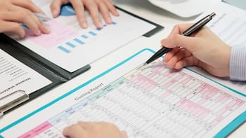 Gobierno descarta suba de impuestos y elude comprometer cambios tributarios inmediatos