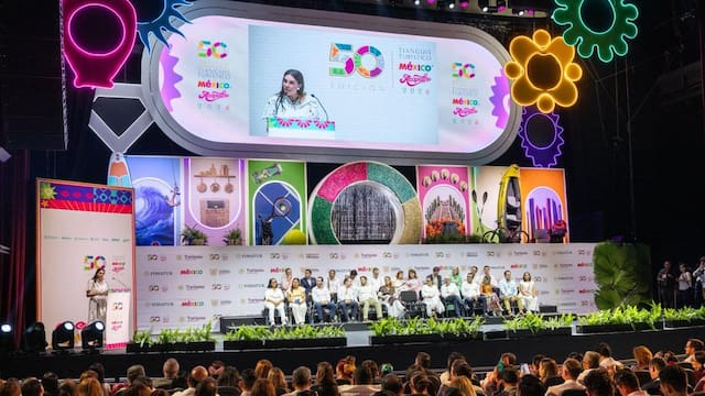 Acapulco renace: El Tianguis Turístico 50 rompe récords pese a un apagón inesperado