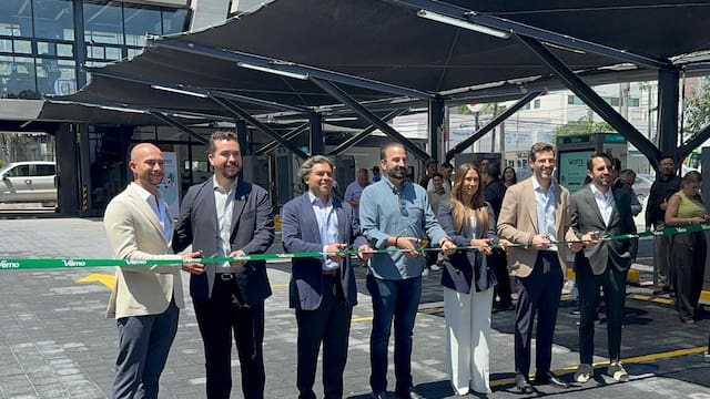 Vemo estrena las primeras electrolineras masivas públicas de Monterrey