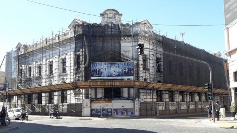Inaugurarán un mega shopping en la zona más esperada de Buenos Aires: tendrá cines, marcas exclusivas y un amplio estacionamiento
Fuente: Diario Tandil