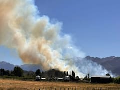 Emergencia “desfinanciada”: El Gobierno giró apenas la mitad del presupuesto a los bomberos