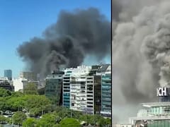 Increíble incendio en pleno microcentro: 200 evacuados y una columna de humo en la 9 de julio