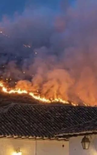 Incendio en Villa de Leyva: autoridades mantienen el control del 50 % del fuego y refuerzan el operativo