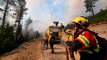Incendios en la Patagonia: las claves del nuevo DNU de Milei, qué cambia y que deja sin resolver