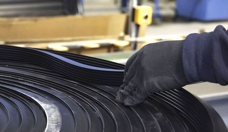 El caucho sigue siendo uno de los bienes más caros en términos comparativos