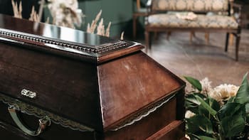 Ni crisis ni tabú: Gayosso invertirá 1,000 millones de pesos y redefine el negocio funerario en México