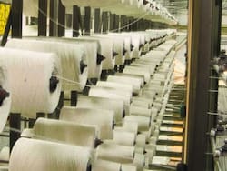 La textil que provee a las principales marcas del país reduce su producción y se achica por la competencia china