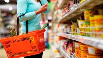 Inflación de marzo: ¿se aleja del 3%? El dato clave de alimentos que puede darle un alivio al Gobierno