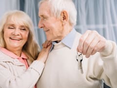 Infonavit le dice adiós al límite de edad: así pueden los adultos mayores obtener un crédito este año