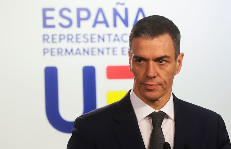 Brussels (Belgium), 22/01/2026.- Spain's Prime minister Pedro Sanchez during a press conference at the end of an informal meeting of the members of the European Council in Brussels, Belgium, early 23 January 2026. EU leaders are holding an emergency informal summit to address an escalation in transatlantic tensions regarding Greenland and new US trade threats. (Bélgica, Groenlandia, España, Bruselas) EFE/EPA/OLIVIER HOSLET