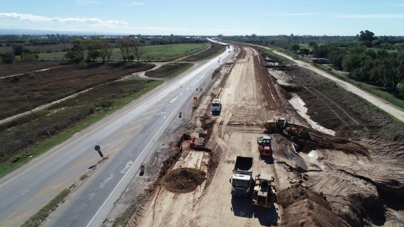 Inició una obra histórica | Construirán una ruta vital de 500 kilómetros de extensión que beneficiará a todo el país
Fuente: Córdoba