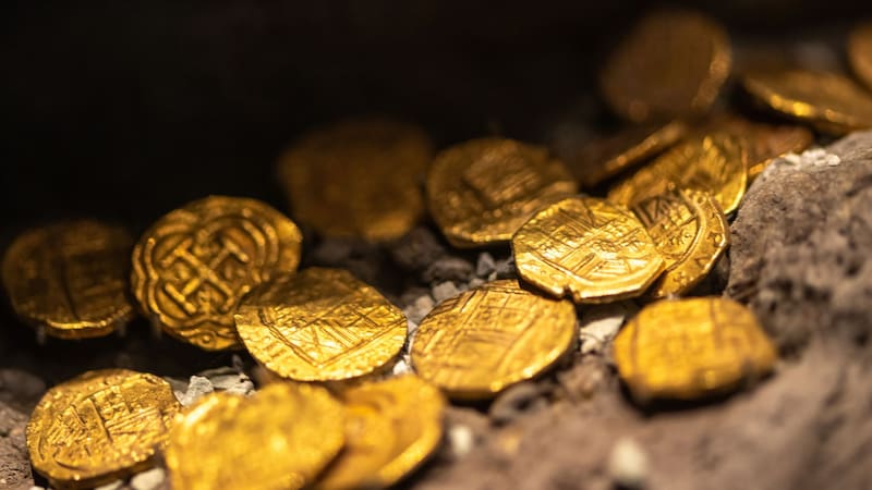 Insólito hallazgo: encontró un tesoro medieval de 900 años oculto en una olla