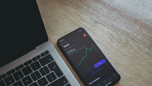 Los mexicanos no invierten y carecen de orientación para obtener rendimientos por su dinero: Santander