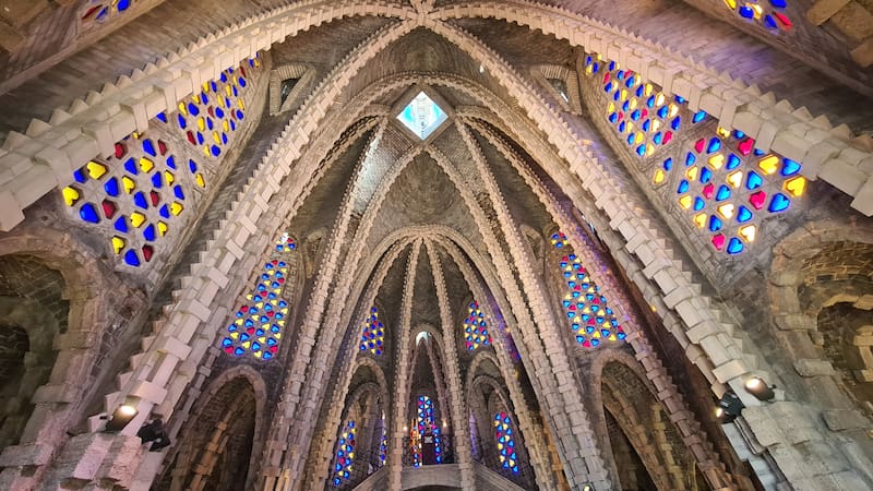 Este espectacular santuario modernista en Tarragona es una joya arquitectónica que recuerda a la Sagrada Familia por su diseño y simbolismo.