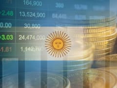 Cómo proteger una cartera con dólares y bonos argentinos frente a la suba del riesgo país