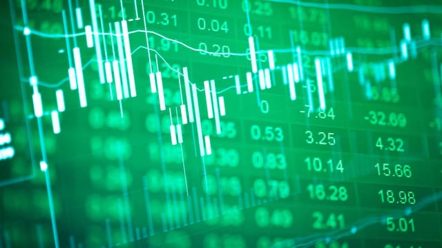 Cómo invertir cuando todo está caro en un mercado que desafía los manuales