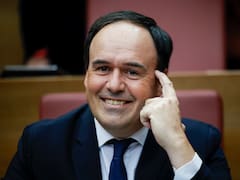 Pérez Llorca afronta su investidura prometiendo “muchísima estabilidad” para la Comunitat Valenciana