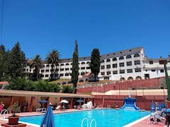 Hoteles militares: dudas por su futuro entre la venta, el traspaso y el ajuste en la obra social