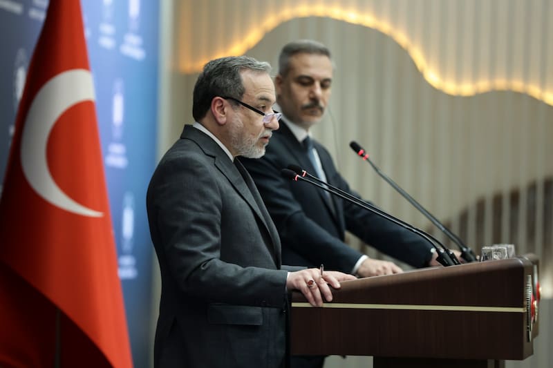 Araghchi afirmó que Irán está “listo para la guerra” si Estados Unidos ataca. Fuente: archivo.