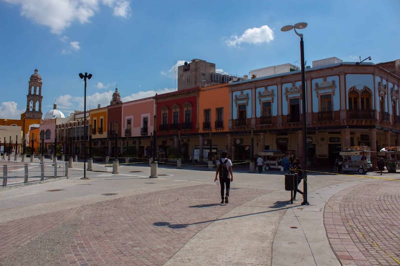 De acuerdo con la Encuesta Nacional de Seguridad Pública Urbana, en septiembre, 58.1% de las personas de 18 años y más, residentes en 91 áreas urbanas de interés, consideró que era inseguro vivir en su ciudad.