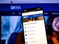 El IRS lo confirmó | Los trabajadores que reciben propinas deben cumplir con esta regla para evitar problemas con sus impuestos