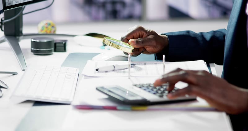 El Crédito Tributario por Ingreso de Trabajo, también conocido como EITC por su nombre en inglés, es un beneficio fiscal que apunta a trabajadores y familias de bajos o moderados ingresos. Fuente: Shutterstock
