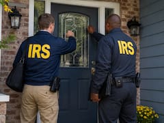 Oficial y confirmado | IRS enviará sus funcionarios a controlar ciudadanos y extranjeros para verificar el cumplimiento de sus obligaciones fiscales