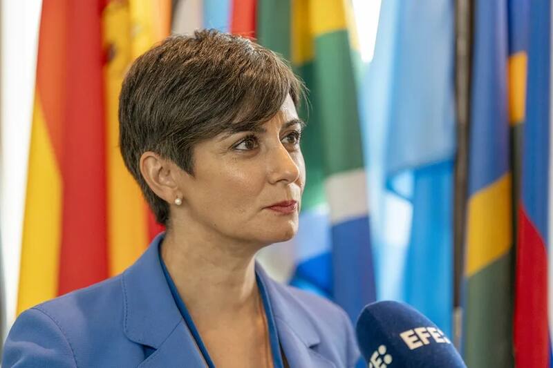 La ministra de Vivienda, Isabel Rodríguez, defendió que las nuevas viviendas serán públicas y asequibles para siempre.