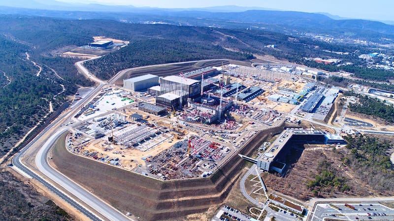Este proyecto recibe el nombre de ITER y ha alcanzado recientemente la etapa más compleja desde su fundación.