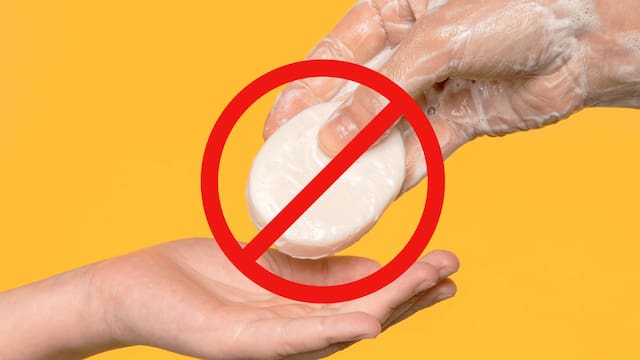 Retiran del mercado jabones para manos en 15 estados por exposición a bacterias: cuáles son