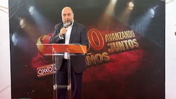 OXXO GAS cumple 30 años con 14% de energía renovable y planes para probar electrolineras en su red