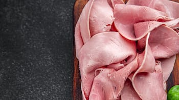Jamón natural o jamón cocido: qué diferencia hay y cuál conviene comprar