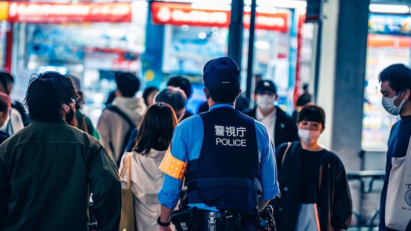 Fortunas escondidas: en un año, los japoneses devolvieron cientos de billetes extraviados en la vía pública, equivalentes a 30 millones de dólares.