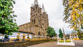 Está en Antioquia y casi nadie lo visita: el pueblo donde se produce el café más premiado de la región
