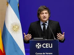 Milei recibió una medalla en Madrid y volvió a cargar contra la izquierda: “El mal siempre viene de los rojos”