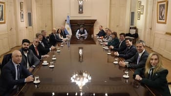 Milei reunió al Gabinete para delinear la hora de ruta de la reforma de la Carta Orgánica del Banco Central