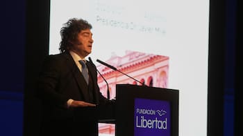 Milei cargó contra la deuda de los K y auguró una baja del Riesgo País: “Somos pagadores seriales”