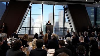 Señal clave a inversores: Milei, con 13 gobernadores y empresarios, llega hoy a Paris