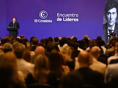 Milei volvió a tomar distancia de Macri en el Encuentro de Líderes: “No hizo ajuste fiscal, solo endeudamiento”