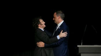 La silla caliente del Gobierno: quiénes fueron los tres jefes de Gabinete en lo que va de la era Milei