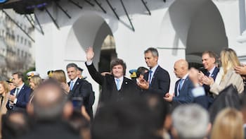 Tras el Mundial, Milei empieza a rodar, el peronismo fracturado y el nuevo outsider entra al juego