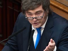 Cruces y chicanas de Milei con los diputados K: “Me encanta domarlos, manga de chorros”