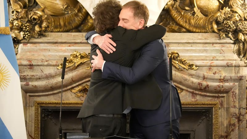 Javier Milei y Diego Santilli en su jura como jefe de Gabinete (Prensa Presidencia)