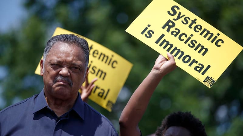 En 1965, se sumó a la histórica marcha entre Selma y Montgomery, uno de los hitos del movimiento por los derechos civiles en Estados Unidos.