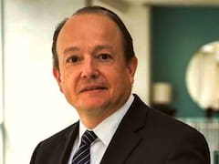 Un exasesor de Caputo lanzó una fuerte advertencia sobre el plan para el dólar: “Juegan con fuego”