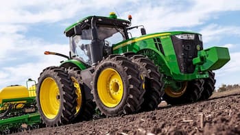 Hacienda vende un tractor John Deere de 120 CV a precio de saldo: procede de una herencia sin herederos reconocidos